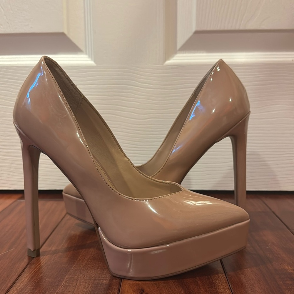 brand new steve madden luxury nude patent pumps tristano platform heels 6.5